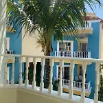 Palm Suites E-6-Two-Level Apartment With A View Of The Pool